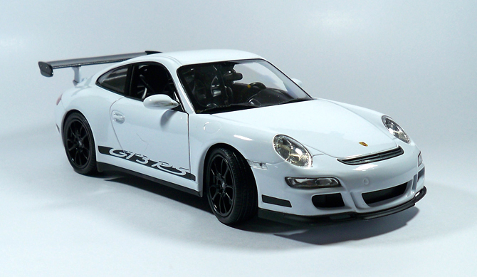 It is essentially a carryover of the Porsche 911 GT3 but it is lighter