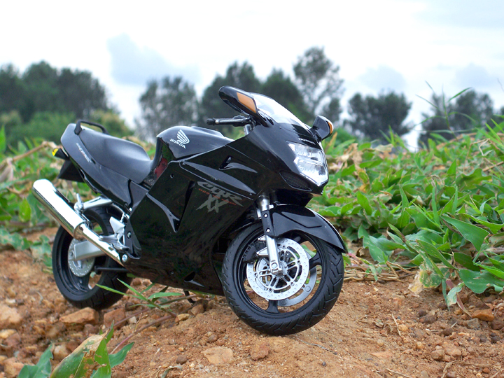 1:12 automaxx Motorcycle Honda CBR 1100XX CBR1100XX Blackbird Diecast bike model