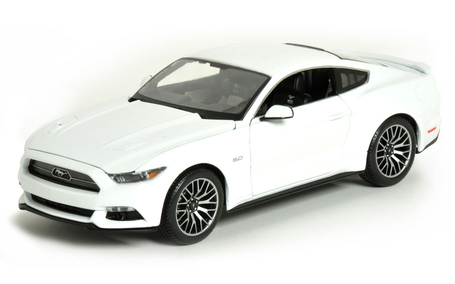 Details about   Highly detailed die-cast precision model 2015 Ford Mustang GT 50th scale 1:18 
