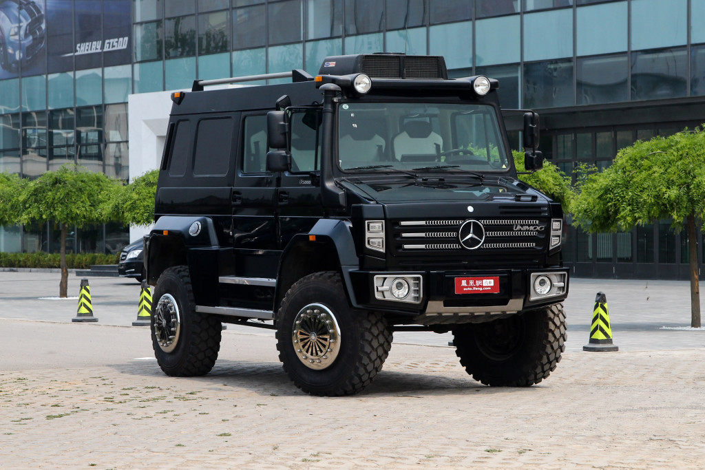 1:18 scale Mercedes-Benz Unimog Wagon U5000 by GLM-Models Coming Soon