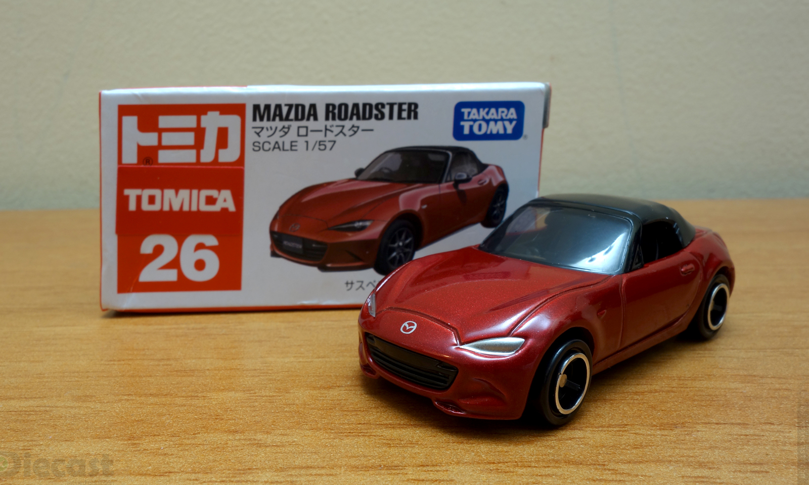 Takara Tomy Tomica #26 Mazda Roadster RED 1/57 Diecast Mini Spielzeug Auto 2016 