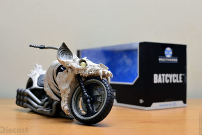 McFarlane Toys DC Multiverse Death Metal Batcycle – Unboxed