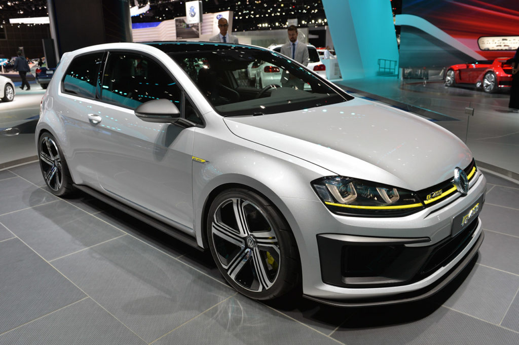 OttO mobile to Launch Volkswagen Golf R400 in 1:18 scale this April