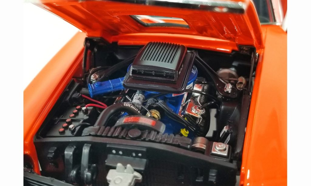 Acme 1:18 1970 Ford Mustang Mach 1 Sidewinder Special - Engine Bay