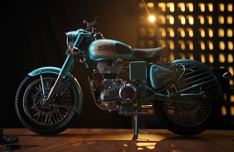 Royal Enfield to Unleash Handmade Classic 500 Scale Model in 1:3 Scale