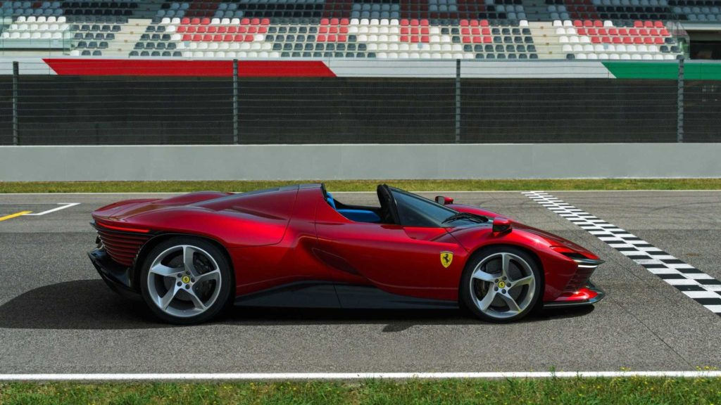 Ferrari Daytona SP3 - Profile