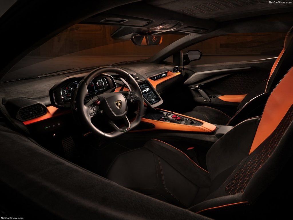 Lamborghini Revuelto 2024 - Interior