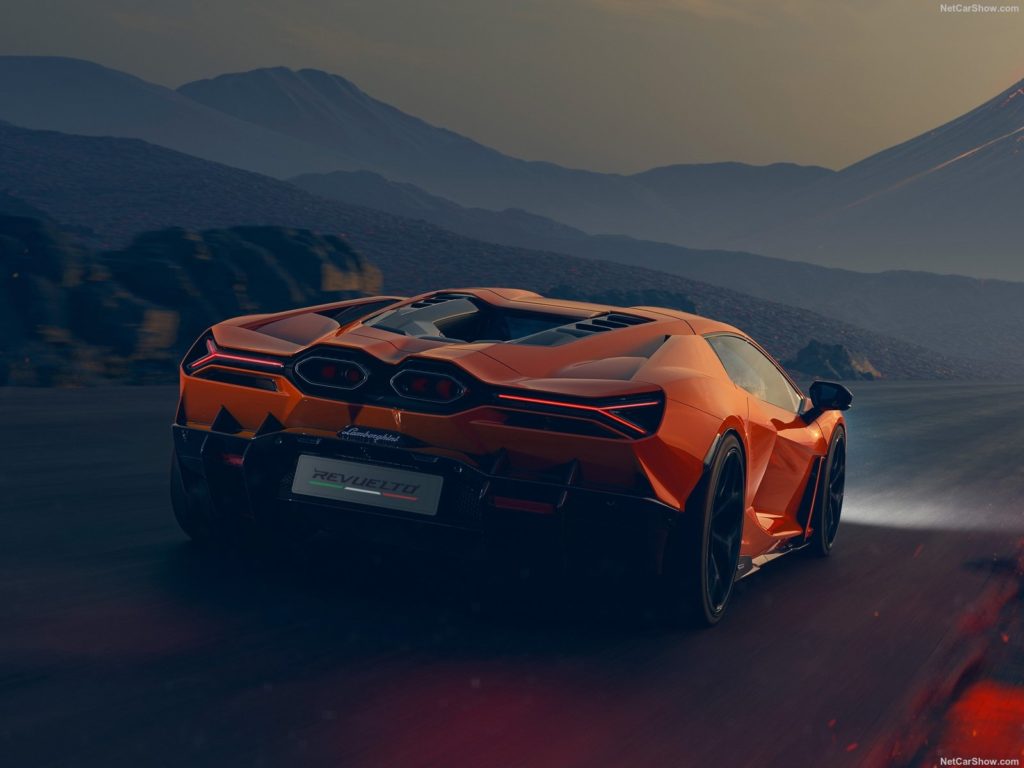 Lamborghini Revuelto 2024 - Rear