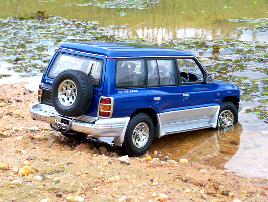 Mitsubishi Pajero – AUTOart